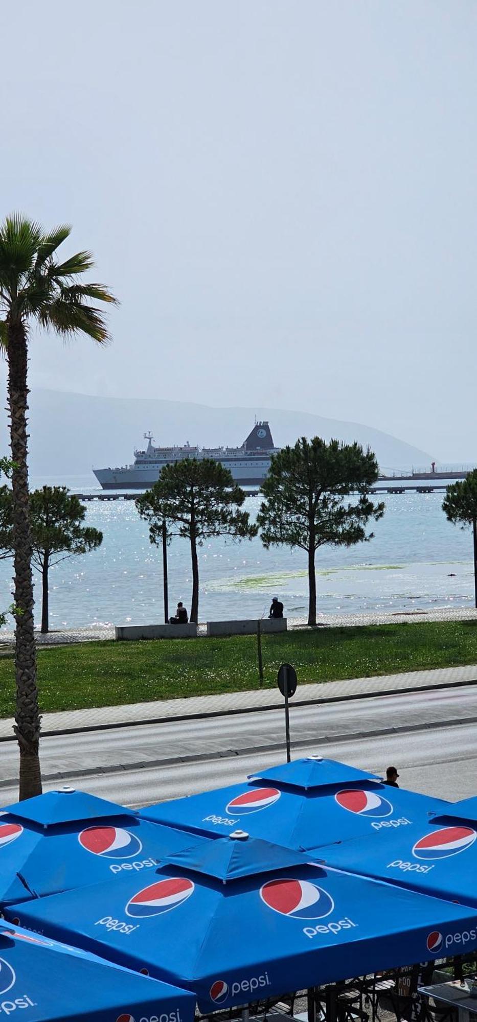 Hotel Pirro Vlorë Rom bilde