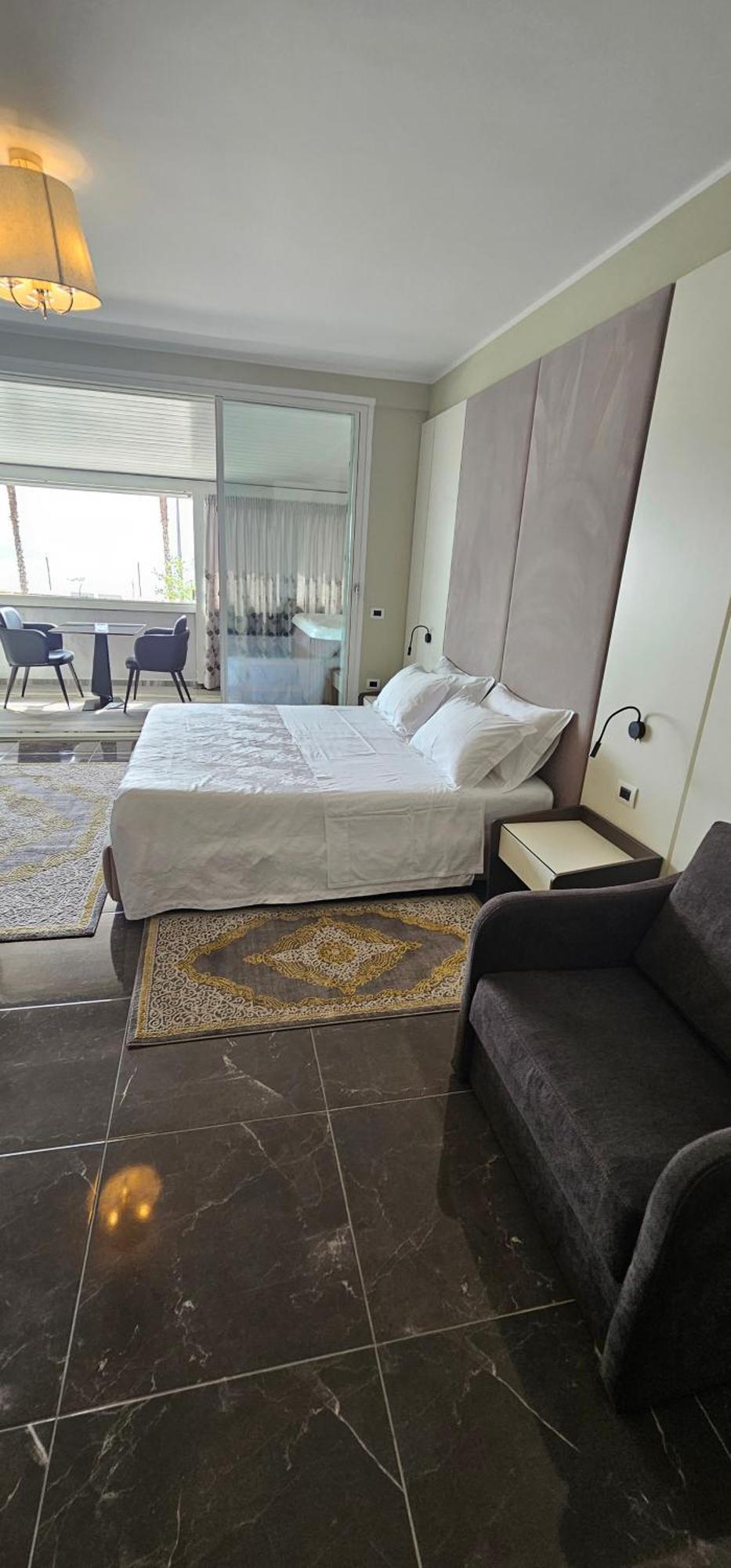 Hotel Pirro Vlorë Rom bilde