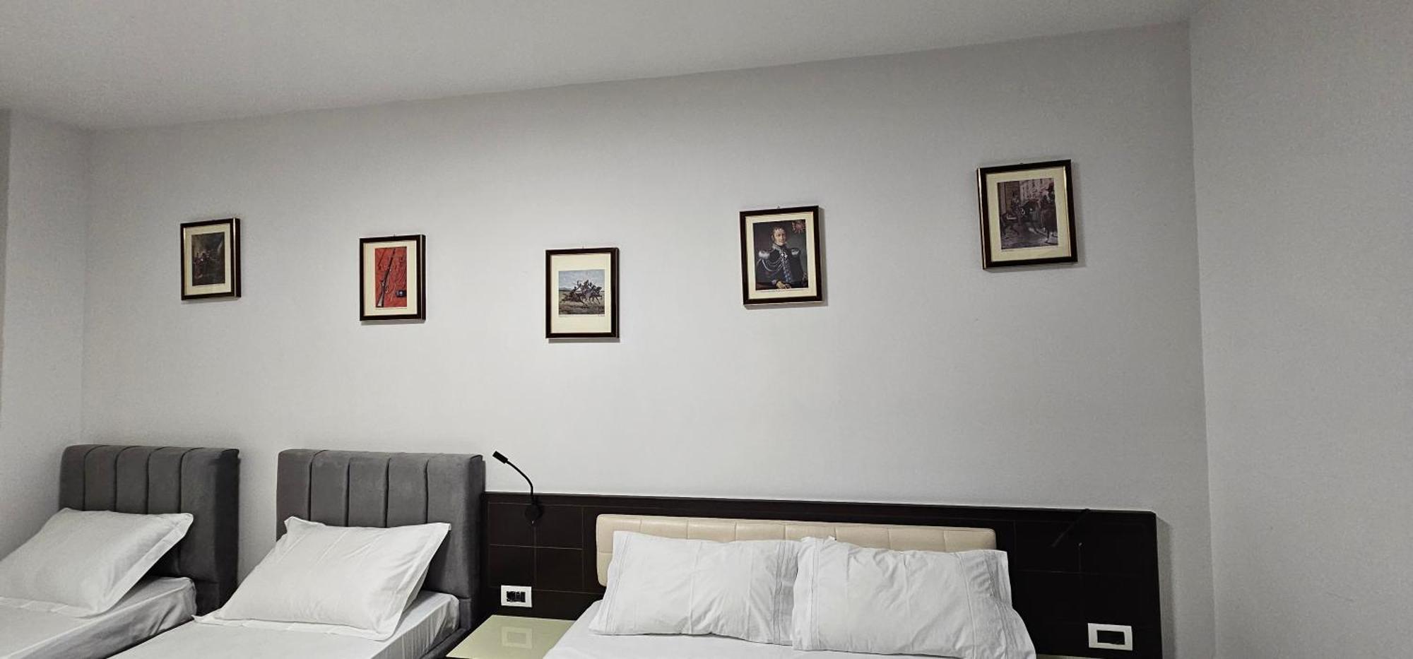 Hotel Pirro Vlorë Rom bilde